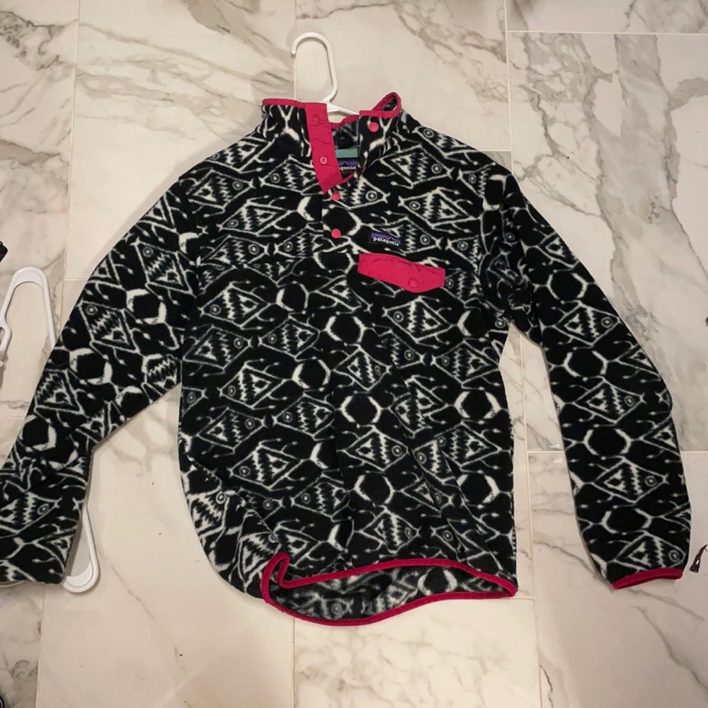 Patagonia say chills pullover/ sweatshirt